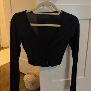 ALO Yoga Black V-Neck Crop Top